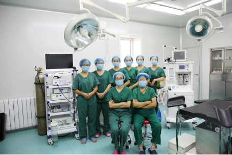 港大妇女儿童医院：成功应用宫腹腔镜技术，开创妇科微创新历程！